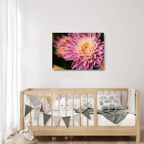Tablou pe sticlă detailat cu flori (70x50 cm)