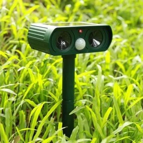 Aparat solar impotriva daunatorilor Solar Animal Repeller, ultrasunete