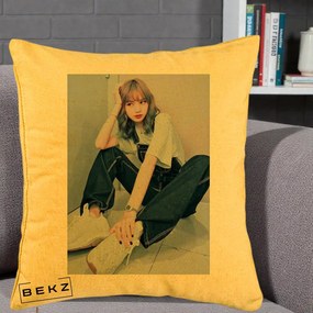 Perna Personalizata K-pop BLACKPINK Lisa, 40x40 cm, Galben, Husa Detasabila, Perna Inclusa, BEKZ®