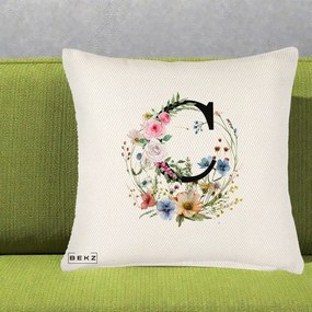 Cadou Personalizat - Perna Personalizata Monogram Litera C cu Flori Acuarela, 40x40 cm, Crem Reliefat, Husa Detasabila, Perna Inclusa, BEKZ®