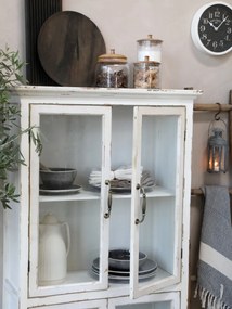 Vitrină shabby chic din lemn cu 4 uși vitrate, finisaj crem antichizat, 4 rafturi, 156×73×33 cm, „Provence"