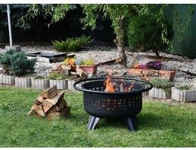 Vatră portabilă pe lemn cu grătar neagră