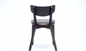 Scaun dining din lemn de stejar și piele naturală, negru, cu spătar curbat lat și șezut maro închis, 70 x 51 x 52 cm, „Giverny”