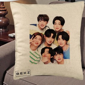 Perna Personalizata K-pop BTS Bangtan Boys Portret Grup Fanart, 40x40 cm, Bej, Husa Detasabila, Perna Inclusa, BEKZ®