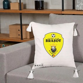 Perna Personalizata FC Brasov Fotbal Romania, 40x40 cm, Bej cu Franjuri, Husa Detasabila, Perna Inclusa, BEKZ®