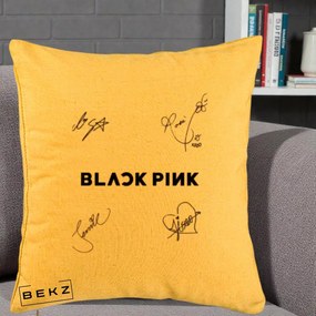Perna Personalizata K-pop BLACKPINK Tinute Negre Grup Simplu, 40x40 cm, Galben, Husa Detasabila, Perna Inclusa, BEKZ®