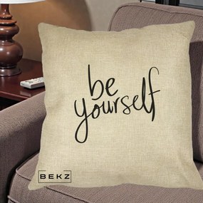 Perna Decorativa Be Yourself Caligrafie Neagra, 40x40 cm, Crem, Husa Detasabila, Perna Inclusa, BEKZ®