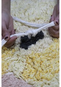 Covor pentru copii galben lavabil/țesut manual din bumbac 95x120 cm Ducky – Lorena Canals