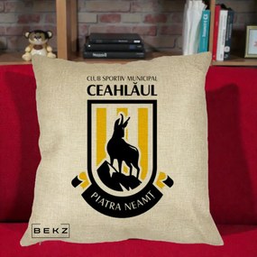 Perna Personalizata CSM Ceahlaul Piatra Neamt Fotbal, 40x40 cm, Crem, Husa Detasabila, Perna Inclusa, BEKZ®