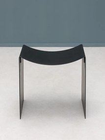 Scaunel negru, din metal, Maniak