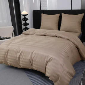 Lenjerie de pat hoteliera din microfibra JASMINE bej - dunga 2 cm, buzunar hotelier Dimensiune lenjerie de pat: 70 x 90 cm | 140 x 200 cm