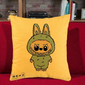 Perna Personalizata Labubu Albastru-Gri Solo, 40x40 cm, Galben, Husa Detasabila, Perna Inclusa, BEKZ®
