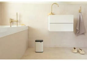 Cos de gunoi Brabantia Bo Small 1008865, 4 L, Deschidere lina si silentioasa, Baza antiderapanta, Bej