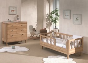 Set FORREST OAK format dintr-un Pat copii pentru copii mici (70 x 140 cm) și o comodă cu 3 sertare.