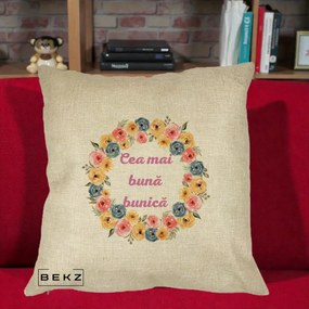 Cadou pentru Bunica - Perna Personalizata Cea Mai Buna Bunica Coronita Flori Multicolore, 40x40 cm, Crem, Husa Detasabila, Perna Inclusa, BEKZ®
