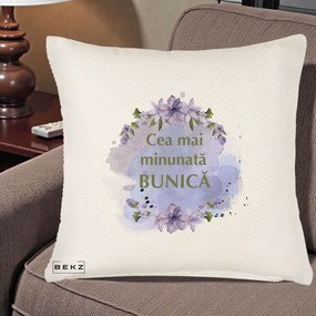 Cadou pentru Bunica - Perna Personalizata Cea Mai Minunata Bunica Flori Mov Acuarela Verde, 40x40 cm, Crem Reliefat, Husa Detasabila, Perna Inclusa, BEKZ®