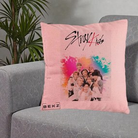 Perna Personalizata K-pop Stray Kids cu Splash Multicolor, 40x40 cm, Roz, Husa Detasabila, Perna Inclusa, BEKZ®