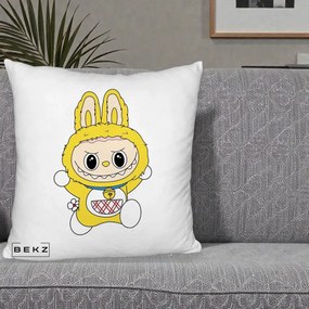 Perna Personalizata Labubu Galben Doraemon, 40x40 cm, Alb Pufos, Husa Detasabila, Perna Inclusa, BEKZ®