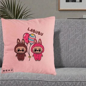 Perna Personalizata Labubu Cuplu cu Baloane, 40x40 cm, Roz, Husa Detasabila, Perna Inclusa, BEKZ®