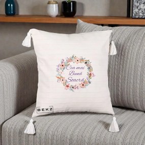 Cadou pentru Soacra - Perna Personalizata Cea mai Buna Soacra cu Coronita Flori Boho Pastel, 40x40 cm, Bej cu Franjuri, Husa Detasabila, Perna Inclusa, BEKZ®