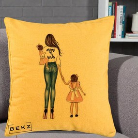 Cadou pentru Mama - Perna Personalizata Mom of Girls Mama cu Fetele, 40x40 cm, Galben, Husa Detasabila, Perna Inclusa, BEKZ®