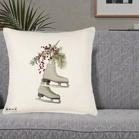 Perna Decorativa Patine cu Ramuri de Brad si Afine, 40x40 cm, Crem Reliefat, Husa Detasabila, Perna Inclusa, BEKZ®