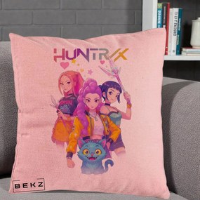 Perna Personalizata K-pop HUNTRX Trio Foto cu Pisica, 40x40 cm, Roz, Husa Detasabila, Perna Inclusa, BEKZ®