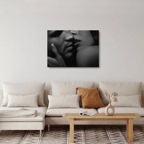 Tablou pe sticlă - Sărutul, fotografie alb-negru (70x50 cm)