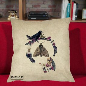 Perna Decorativa Gothic Wreath Corb Moliu Craniu, 40x40 cm, Crem, Husa Detasabila, Perna Inclusa, BEKZ®