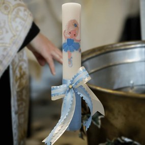Lumanare botez decorata Balerina alb albastra 5,5 cm, 30 cm