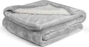 Pătură din microflanel cu imitație de mielușel