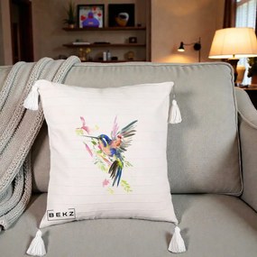 Perna Decorativa Colibri Acuarela, 40x40 cm, Bej cu Franjuri, Husa Detasabila, Perna Inclusa, BEKZ®
