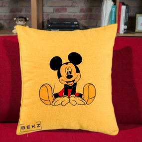 Perna Personalizata Mickey Mouse Relaxat, 40x40 cm, Galben, Husa Detasabila, Perna Inclusa, BEKZ®
