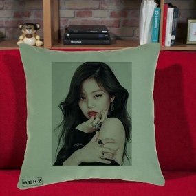 Perna Personalizata K-pop BLACKPINK Jennie Editorial Negru cu Inele, 40x40 cm, Verde, Husa Detasabila, Perna Inclusa, BEKZ®