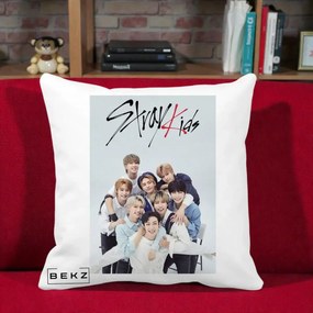 Perna Personalizata K-pop Stray Kids cu Foto Grup Alb-Albastru, 40x40 cm, Alba Mata, Husa Detasabila, Perna Inclusa, BEKZ®