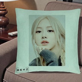 Perna Personalizata K-pop BLACKPINK Rose cu Jucarie de Plus, 40x40 cm, Verde Menta, Husa Detasabila, Perna Inclusa, BEKZ®