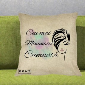 Cadou pentru Cumnata - Perna Personalizata Cea mai Minunata Cumnata cu Silueta Dama si Pete Multicolor, 40x40 cm, Crem, Husa Detasabila, Perna Inclusa, BEKZ®