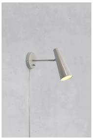 Aplică de perete grej cu alimentare la priză Peak – Markslöjd