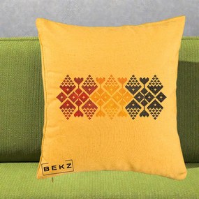 Perna Personalizata Motiv Tricolor Romanesc Broderie, 40x40 cm, Galben, Husa Detasabila, Perna Inclusa, BEKZ®