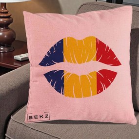 Perna Personalizata Buze Tricolor Romania, 40x40 cm, Roz, Husa Detasabila, Perna Inclusa, BEKZ®