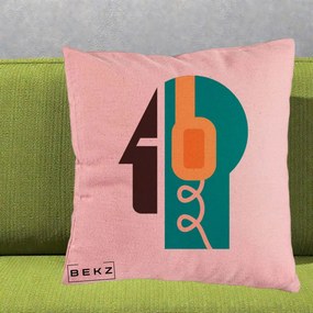 Perna Personalizata Retro Casti Muzicale, 40x40 cm, Roz, Husa Detasabila, Perna Inclusa, BEKZ®
