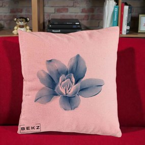 Perna Decorativa Magnolie Albastra Acuarela, 40x40 cm, Roz, Husa Detasabila, Perna Inclusa, BEKZ®