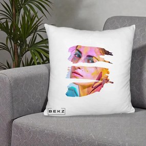 Perna Decorativa Portret Femeie Fragmentat Colorat, 40x40 cm, Alb Pufos, Husa Detasabila, Perna Inclusa, BEKZ®