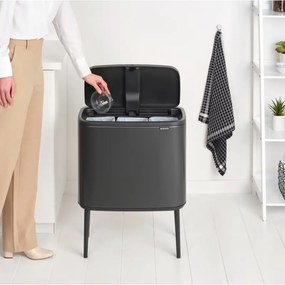 Coș Brabantia Bo Touch 1008857, 3x11 l, Deschidere lină și silențioasă, Deschidere mare, Gri închis