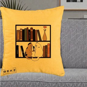 Perna Personalizata Pisici si Carti pe Raft, 40x40 cm, Galben, Husa Detasabila, Perna Inclusa, BEKZ®