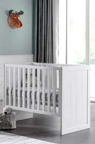 Set Mobilier Cameră Copii ERIK: Pat Supraetajat 90x200 cm, Dulap 3 Uși și Comodă cu 2 Sertare, Alb – Vipack