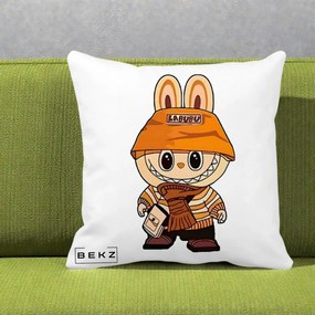 Perna Personalizata Labubu Streetwear Portocaliu, 40x40 cm, Alba Mata, Husa Detasabila, Perna Inclusa, BEKZ®