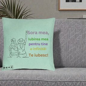 Cadou pentru Sora - Perna Personalizata Sora Mea Te Iubesc Doua Fete cu Palarie si Umbrela, 40x40 cm, Verde Menta, Husa Detasabila, Perna Inclusa, BEKZ®