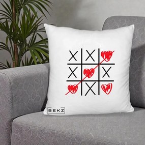 Cadou Romantic - Perna Personalizata Love Joc X si Inima cu Castigator Iubire, 40x40 cm, Alb Pufos, Husa Detasabila, Perna Inclusa, BEKZ®