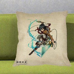Perna Personalizata Attack on Titan Mikasa Ackerman Lupta, 40x40 cm, Crem, Husa Detasabila, Perna Inclusa, BEKZ®